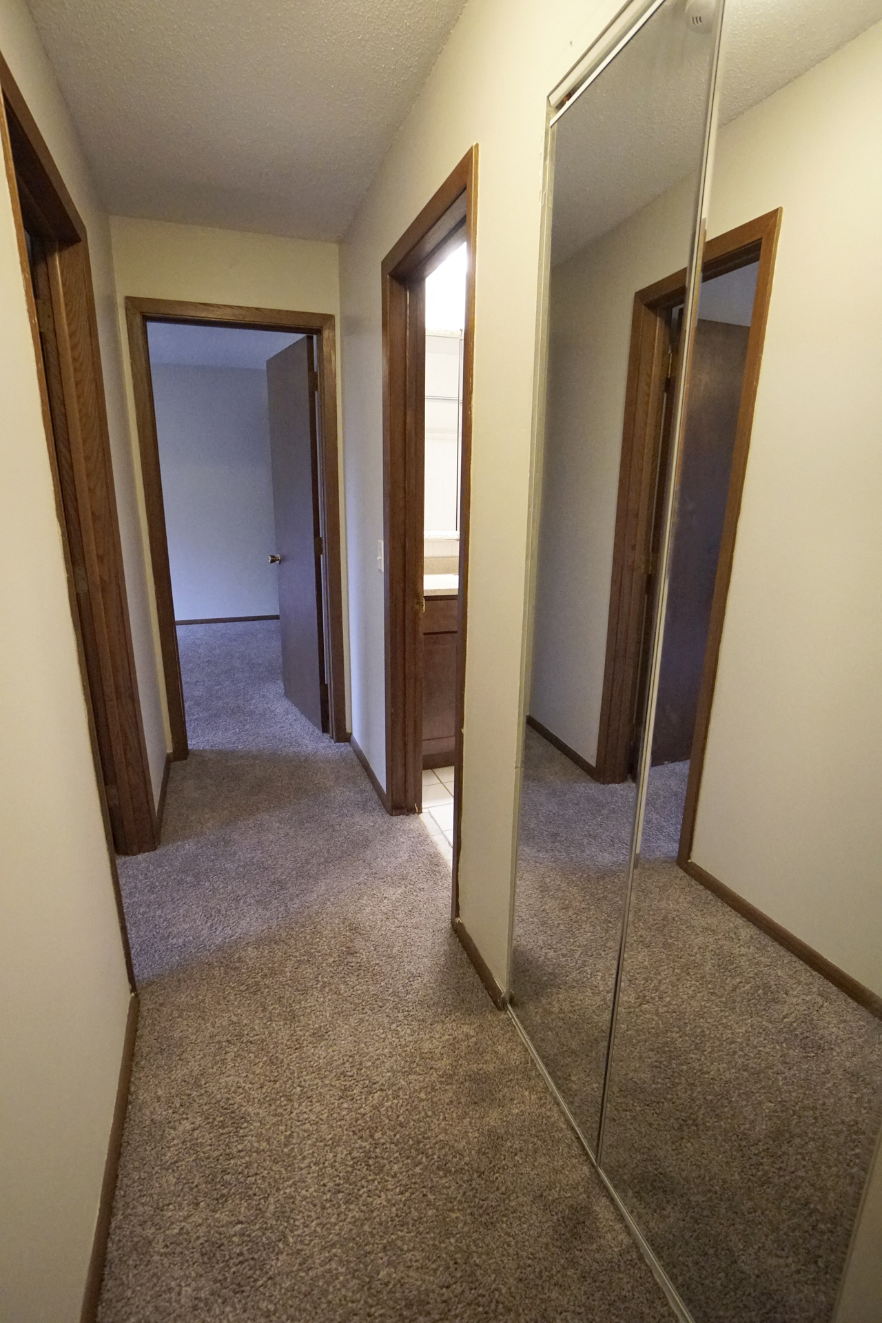 Edina Manor Apartments Image 20